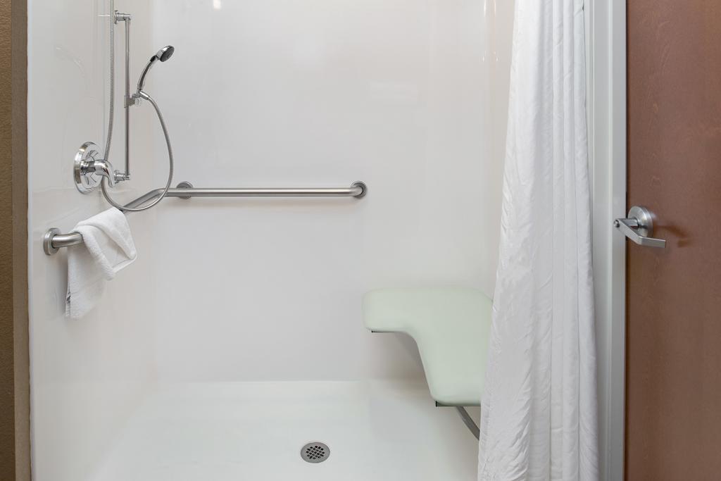 Microtel Inn & Suites By Wyndham Bluffs Council Bluffs Εξωτερικό φωτογραφία